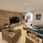 Maison Terrasse Barbecue En Rez De Chaussee