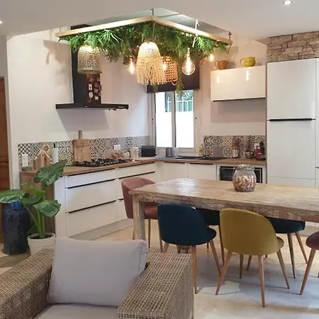 Apartment Rdc De Maison Avec Terrasse Barbecue